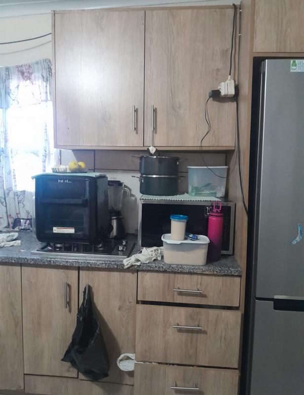 3 Bedroom Property for Sale in Zwelihle Western Cape